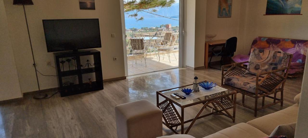Sea View Apartment Gytheio Dış mekan fotoğraf