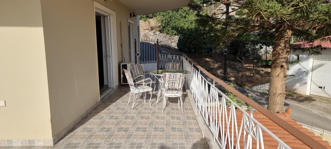 Sea View Apartment Gytheio Dış mekan fotoğraf